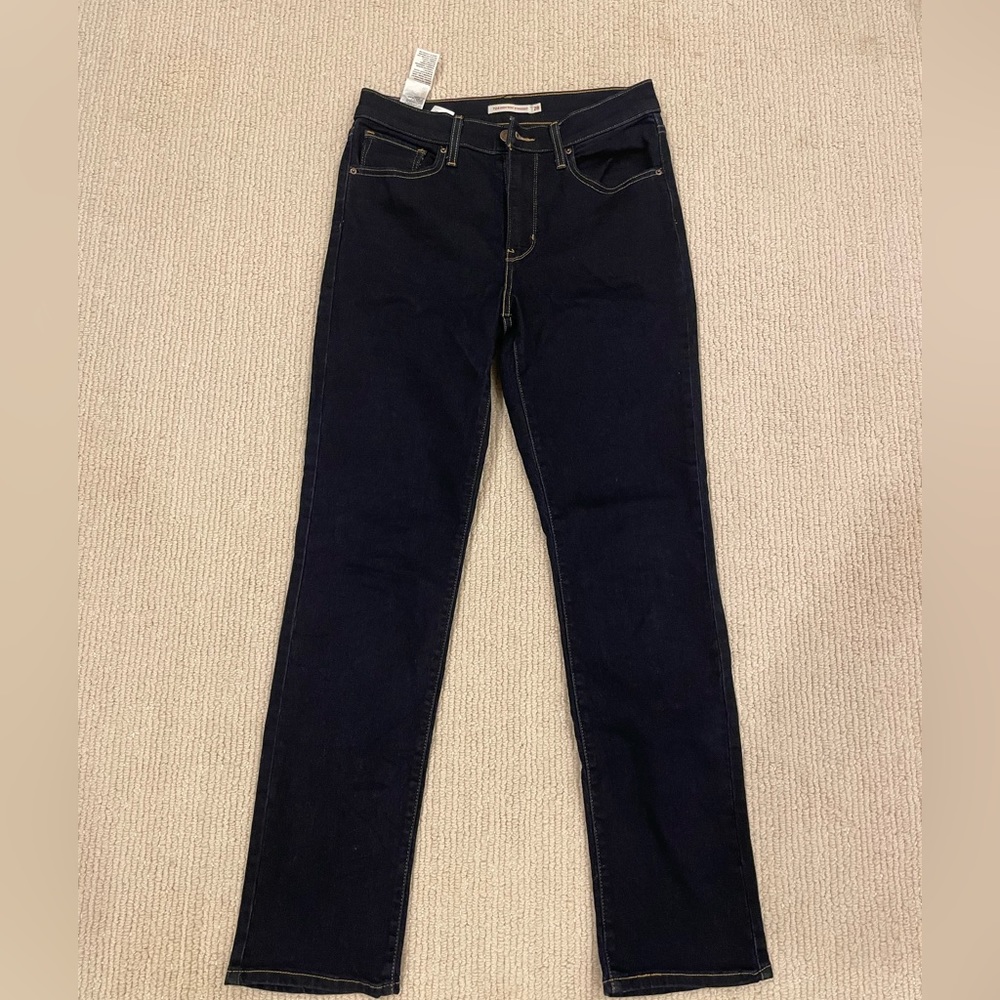 Levi’s 724 High Rise Straight Jeans in Cast Shadow - Size 28 Short